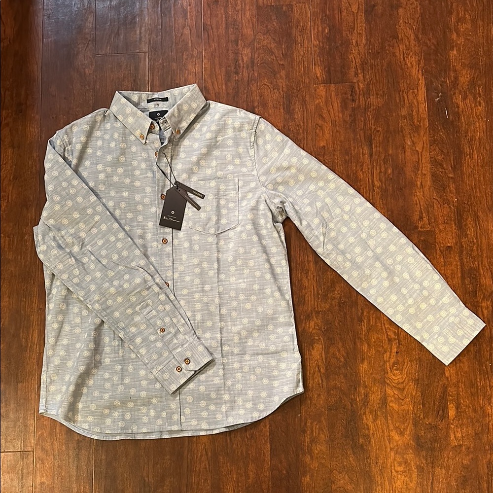 Men's Button-Up Shirt - Light Blue Pattern